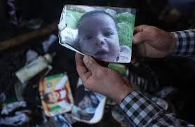 Il bambino palestinese bruciato vivo in casa sua