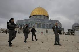 truppe sioniste alla moschea Al Aqsa
