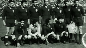 La Fiorentina scudettata di Bernardini al Santiago Bernabeu quel giorno schierava Giuliano Sarti, Ardico Magnini, Alberto Orzan,