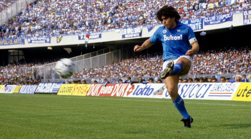 diego-armando-maradona-napoli